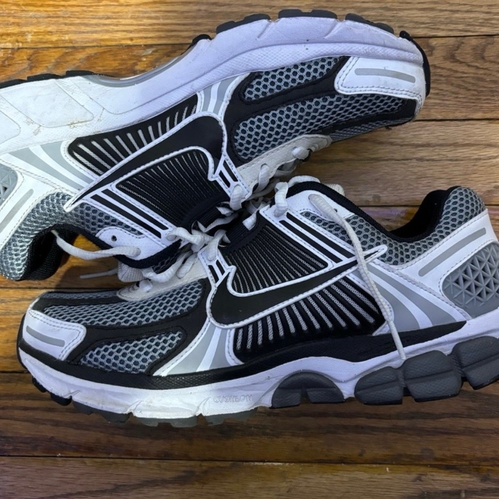 Nike Black and Gray Athletic Sneakers